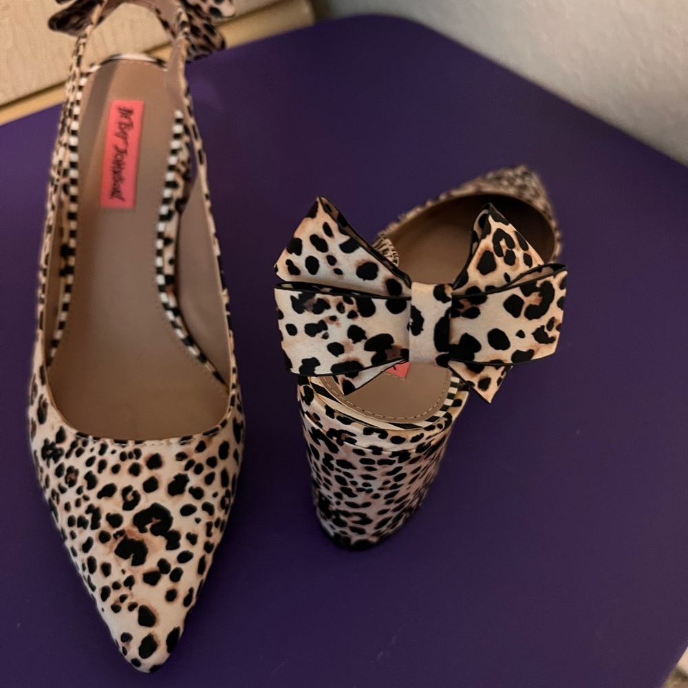 Leopard Print Sling Back